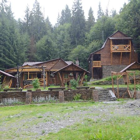 Zarinok Hotel Pilipets Bagian luar foto